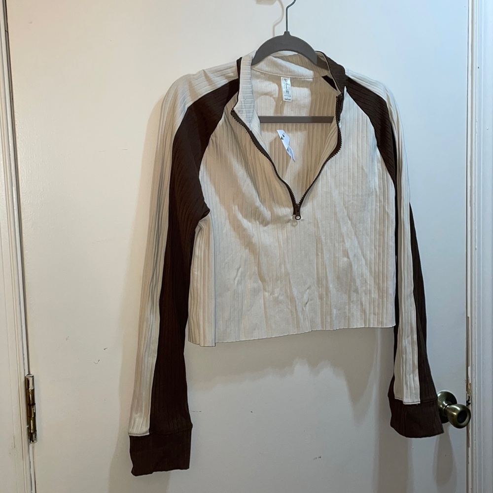 NWT long sleeve collared quarter zip